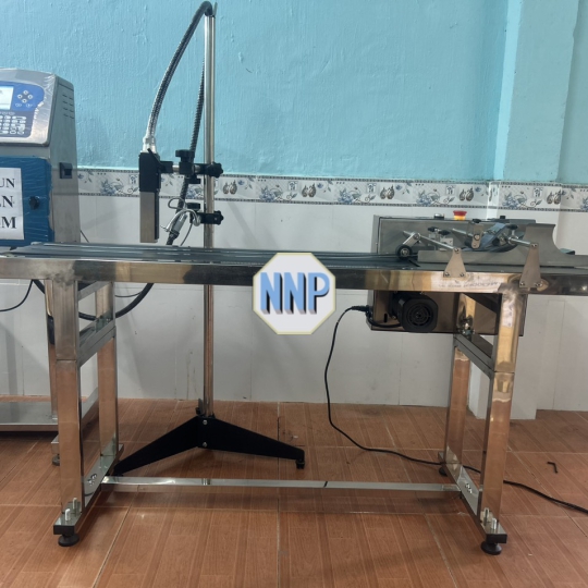 Máy in phun hiệu SUNSTONE model ST100 và bắng tách nhãn